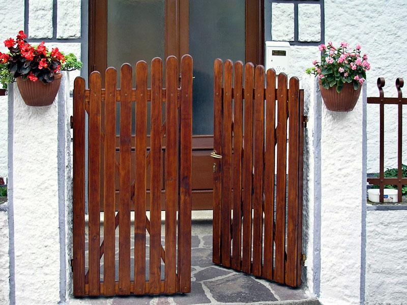 costruire un cancello di legno