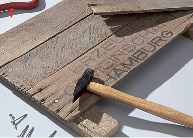 Cornice in legno fai da te con conchiglie Costruire con il legno fai da te