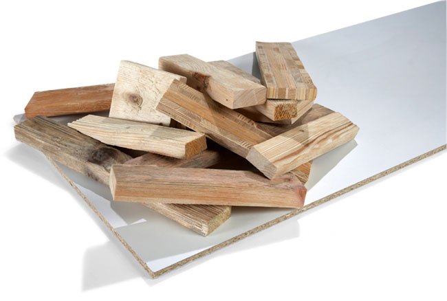 Riciclare scarti di legno, patchwork decorativo, riutilizzare il legno, legno a parete, decorare con il legno