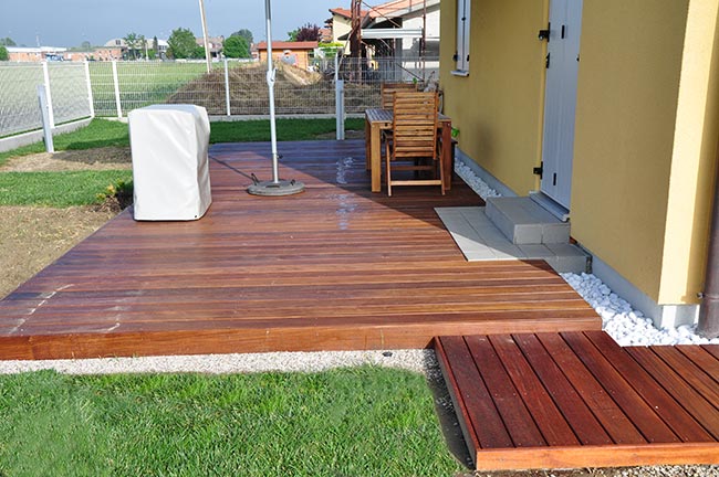 Come posare un marciapiede in legno pregiato bricoportale Come posare un pavimento in legno