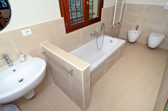 Come realizzare un bagno di servizio in muratura e adeguare il ... Bagno muratura fai da te