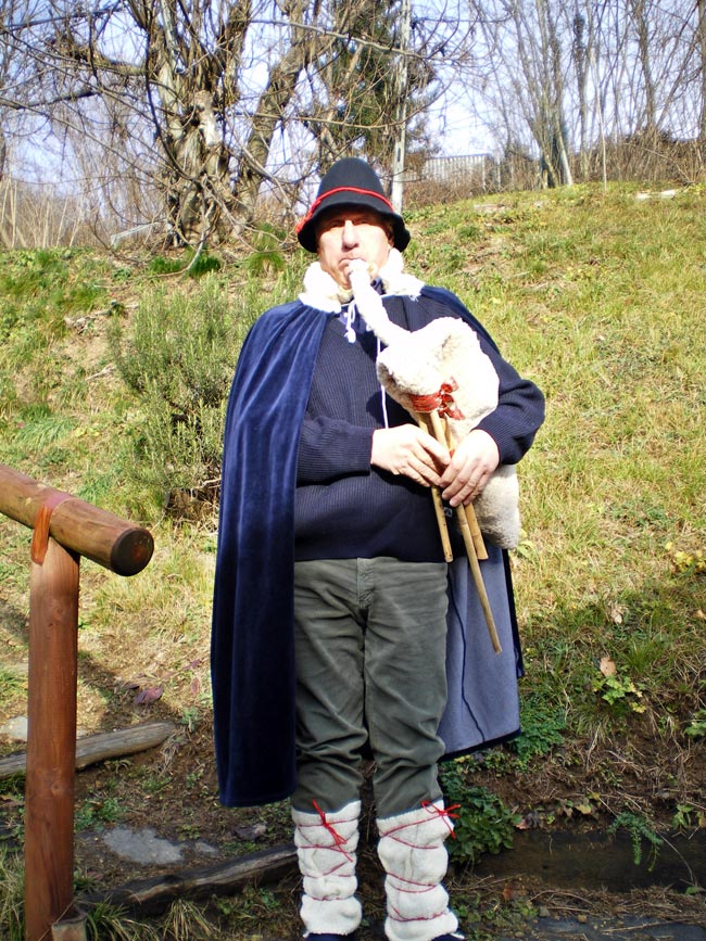MUSICA ZAMPOGNARI SCARICA