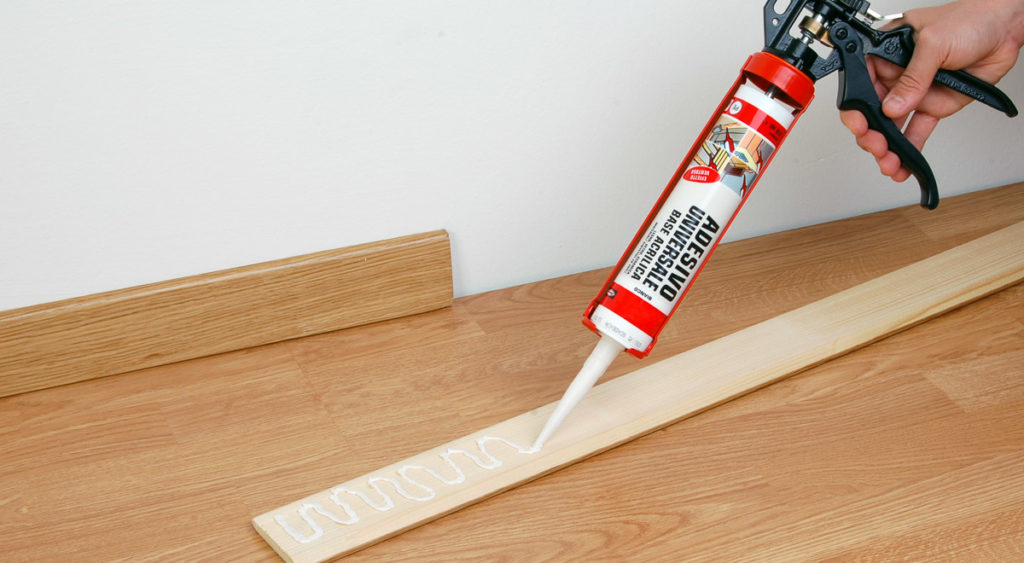 Come montare un battiscopa in legno | Come Fare Tutto