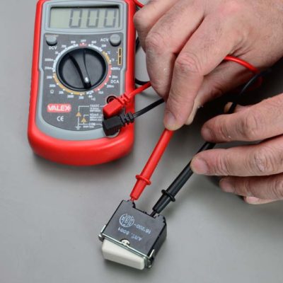 Tester per prese elettriche per la casa